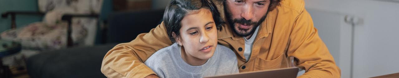 Les jeunes ados et des usages numériques qui font rire et qui font sourire