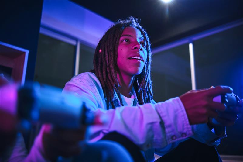 Les grands ados et des usages numériques qui font rire et qui font sourire